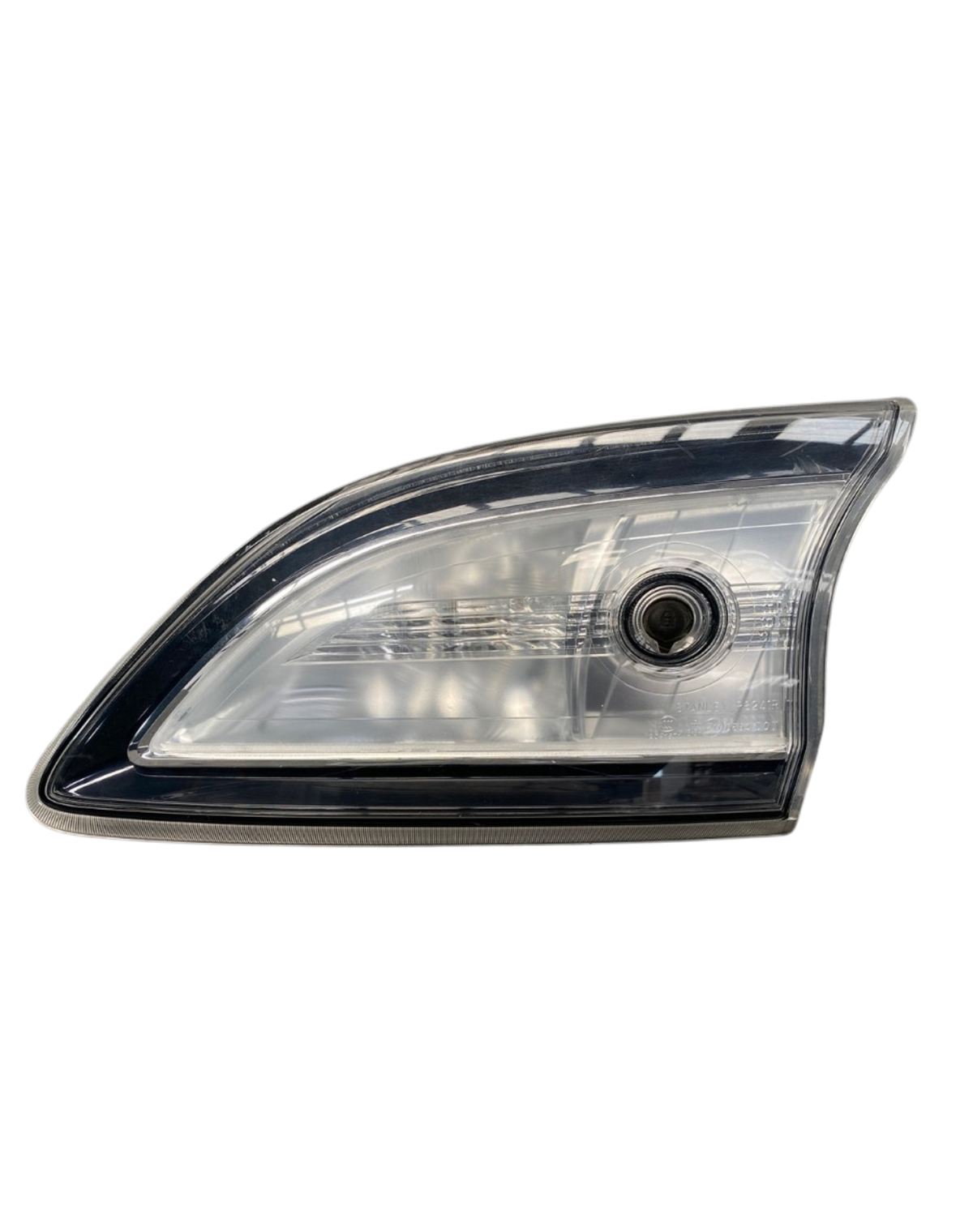 Mazda 3/Axela 09-13 Right Tailgate Light Button Type (Used)