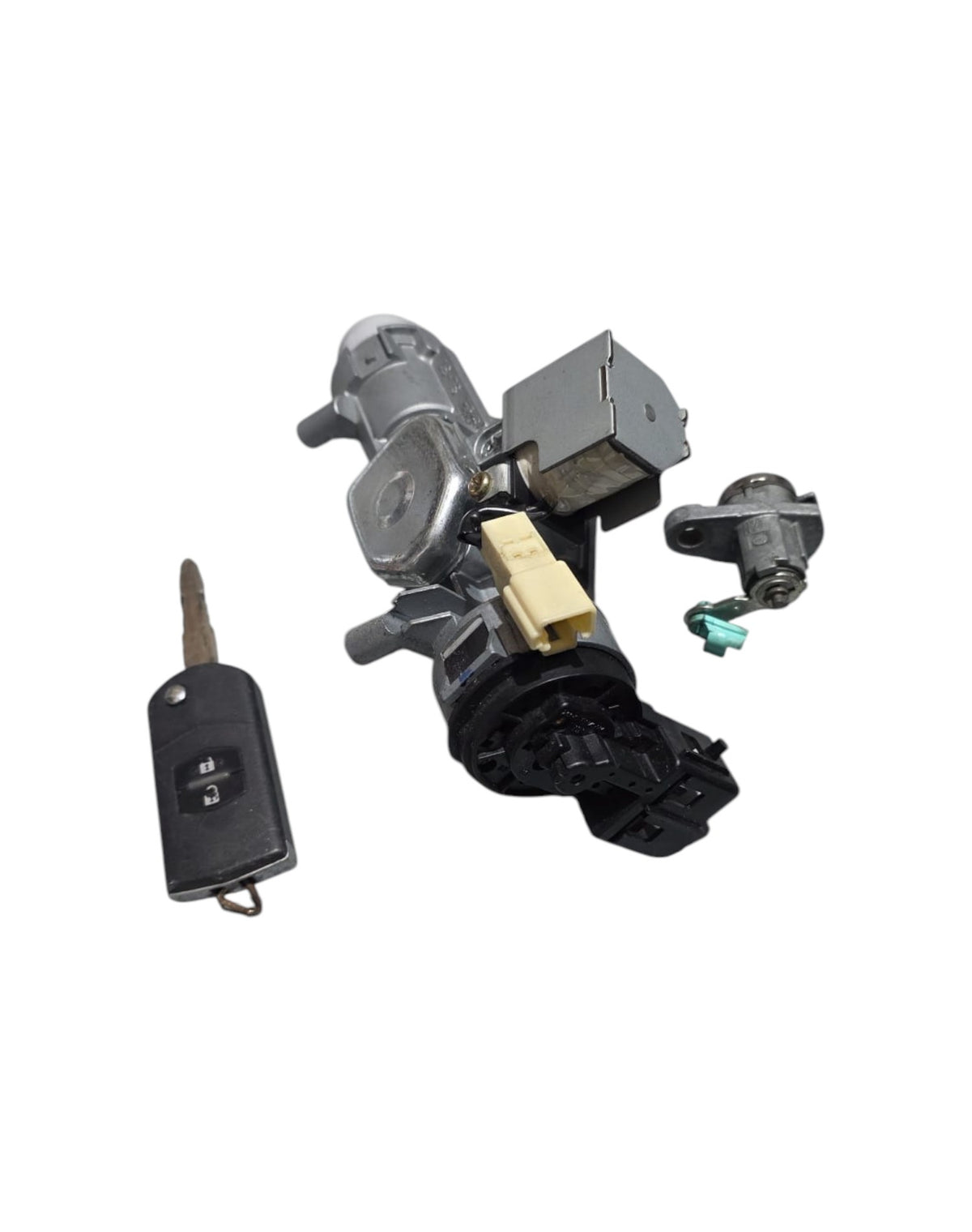 Mazda Axela 03-06 Ignition Barrel w/key w/door lock (Non Transponder) (Used)