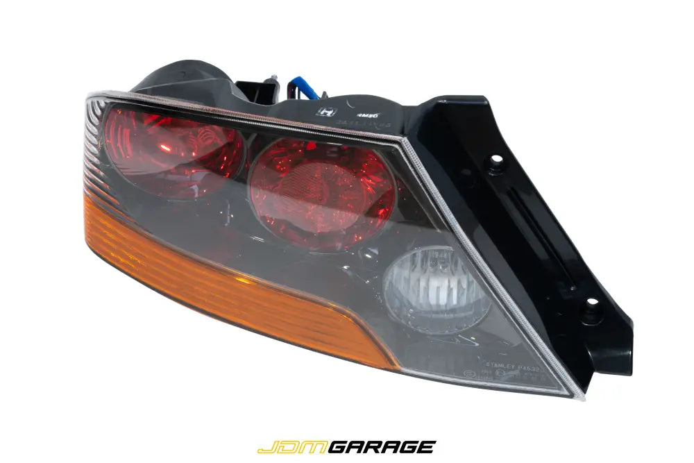 Mitsubishi Lancer EVO 9 LH Rear Tail light ( 868101037 )