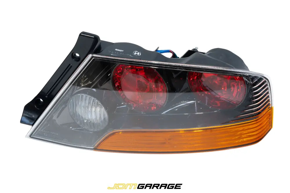 Mitsubishi Lancer EVO 9 RH Rear Tail light ( 868101038 )