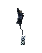 Find My Car Part used accelerator pedal for Toyota 86 and Subaru BRZ with silver metal plate and black housing