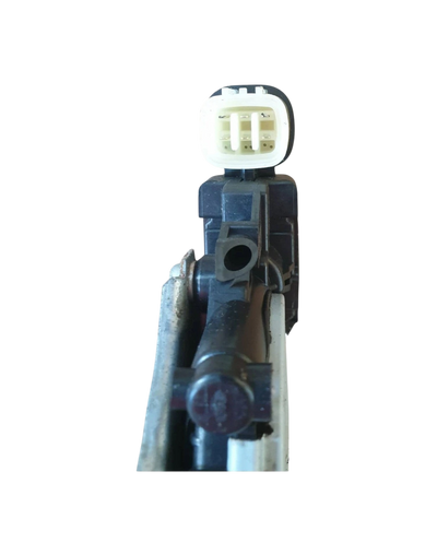 Find My Car Part used window regulator for Toyota 86 and Subaru BRZ ZN6 ZC6 showing the electrical connector